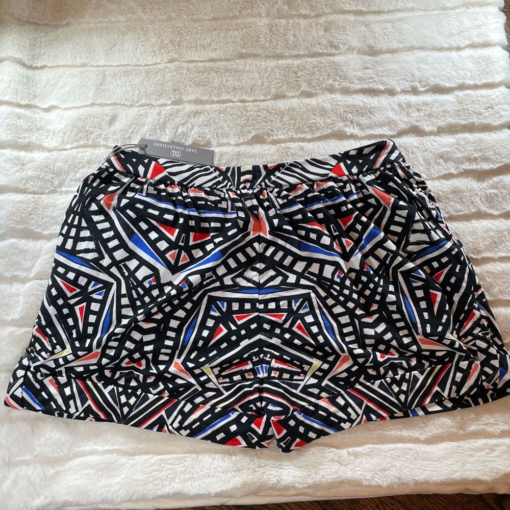 NWT! Tart Collections Geometric Print Shorts - Picture 3 of 4